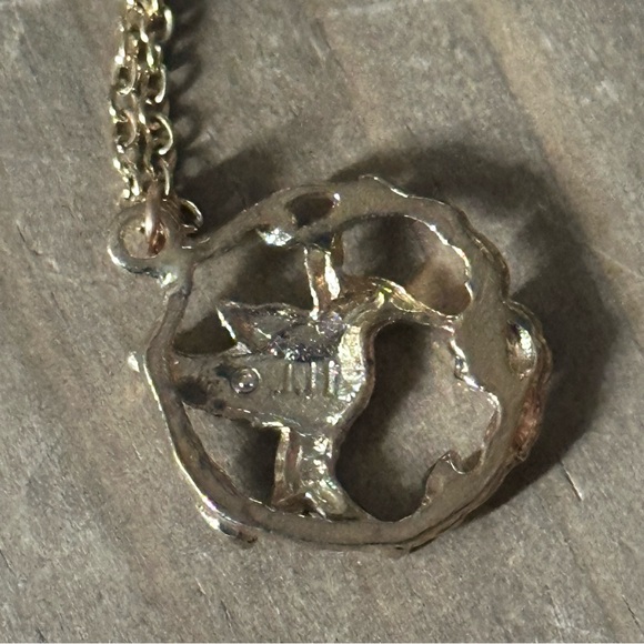 Vintage JJI signed hummingbird and ruby pendant necklace - Picture 6 of 8